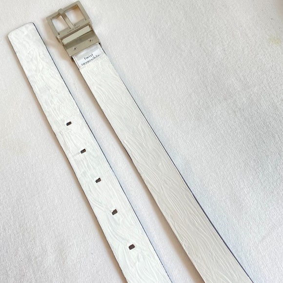 Calvin Klein Belt Reversable Fashion Black Logo Tooled White Brush Stroke Print - Picture 12 of 16